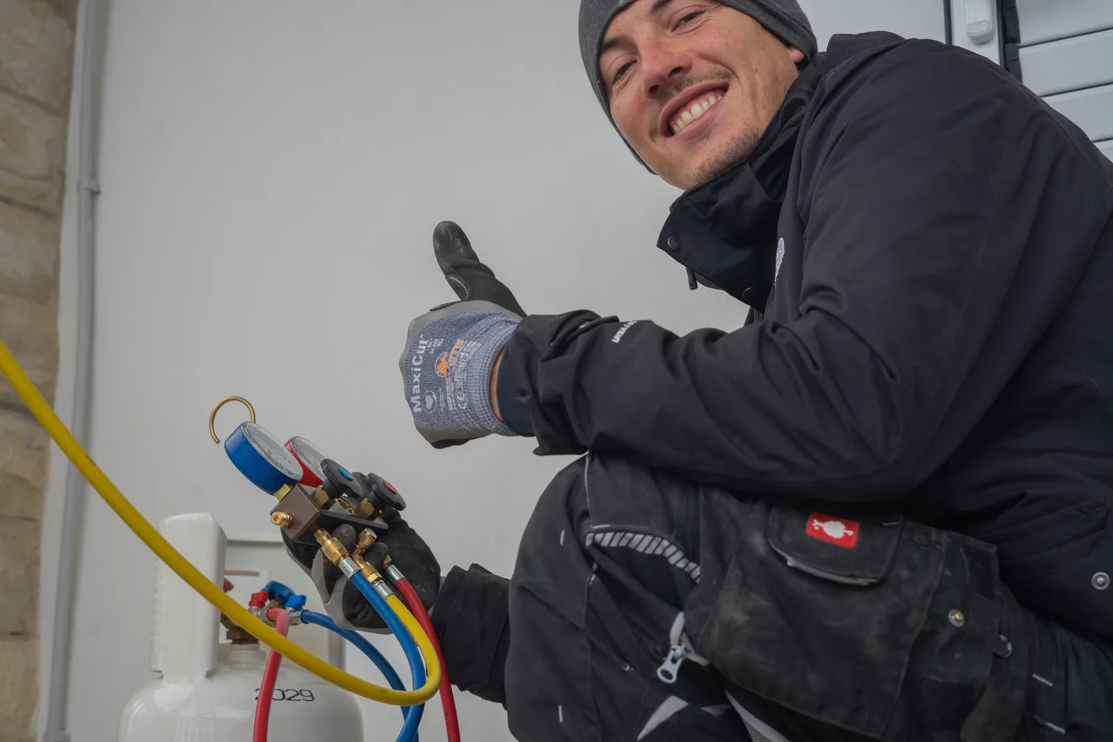 Punjenje rashladnog sredstva freon klima uređaj